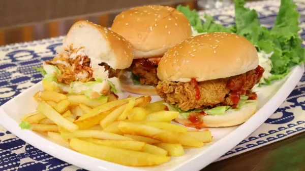 Lahori chicken zinger burger