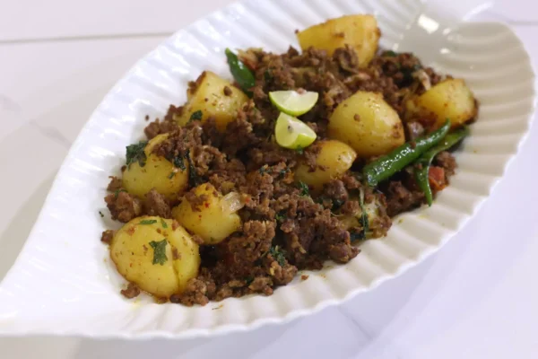 Lahori Aloo Keema