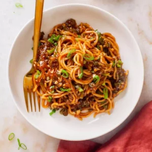 Lahori Chicken Chowmein