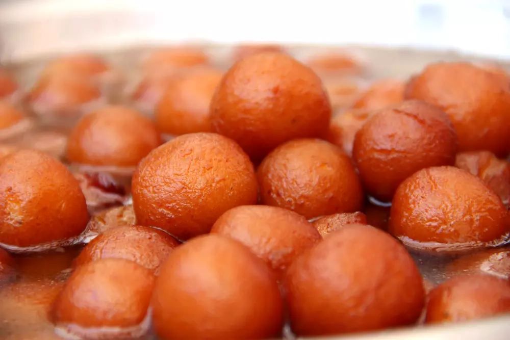 Lahori Gulab Jamun