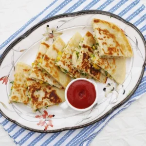 Lahori Garlic Chilli Chicken Cheese paratha