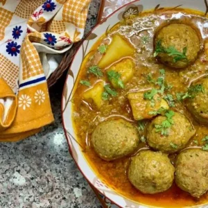 Lahori Aloo Beef Kofta (Meatballs) Curry