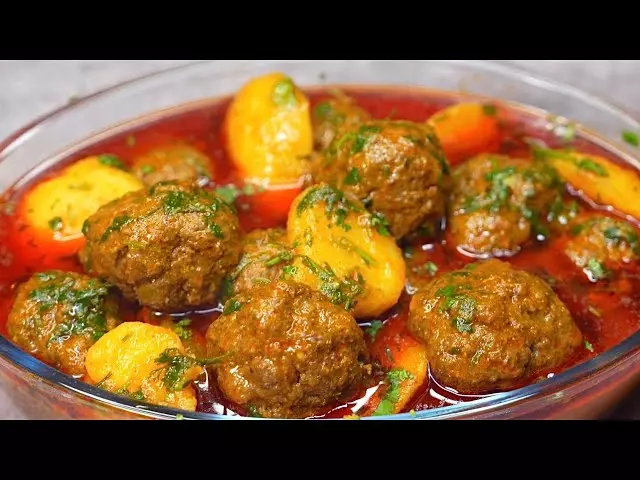 Lahori Aloo Lamb Kofta (Meatballs) Curry