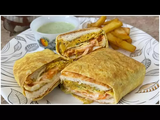 Lahori Egg Wrapped Shami Burger
