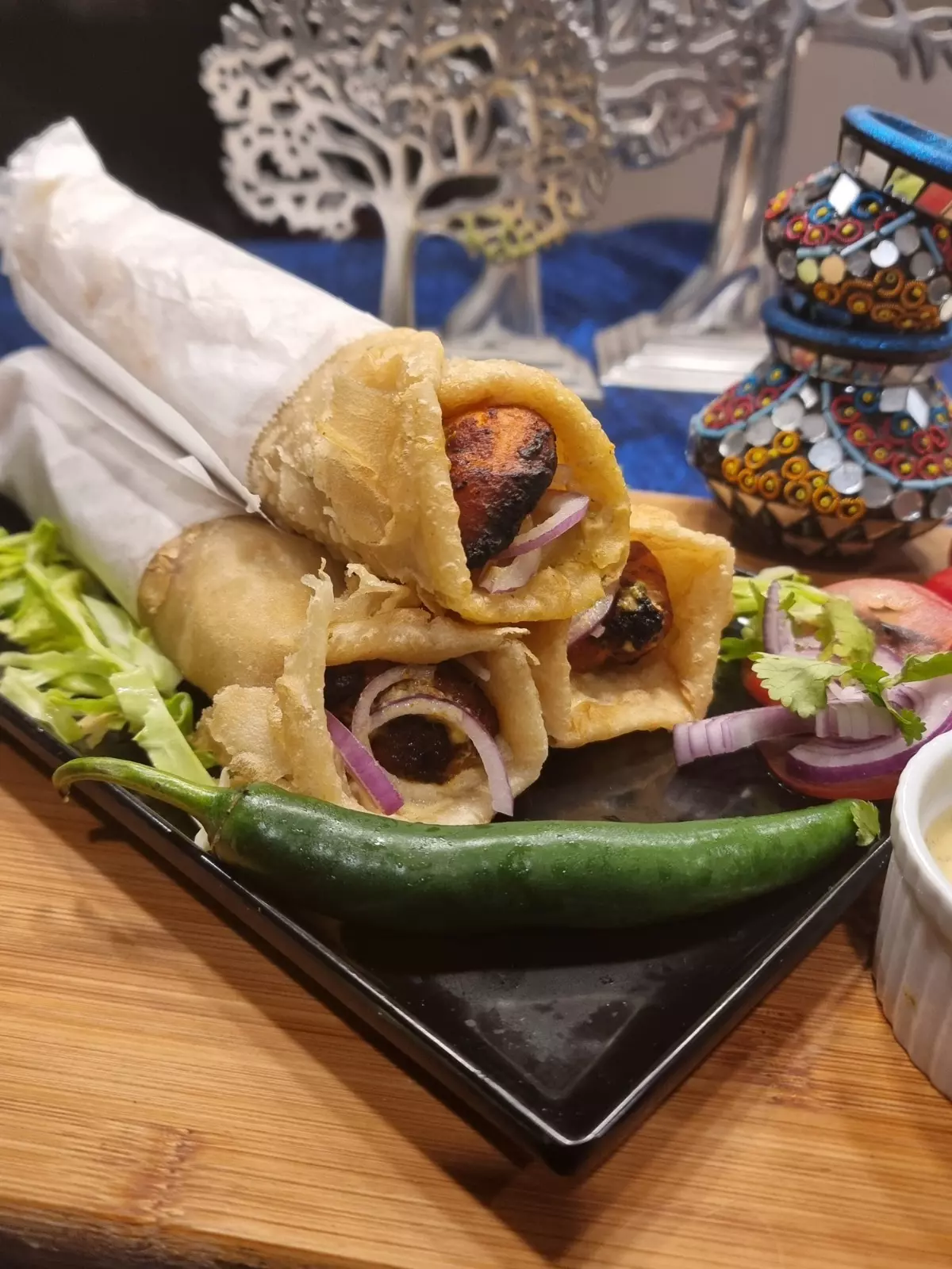 Lahori Chicken Tikka Puri Paratha