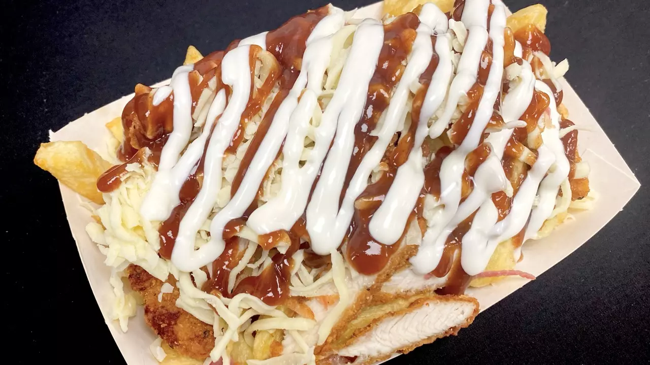 Lahori Chicken Cheese Loaded Chips